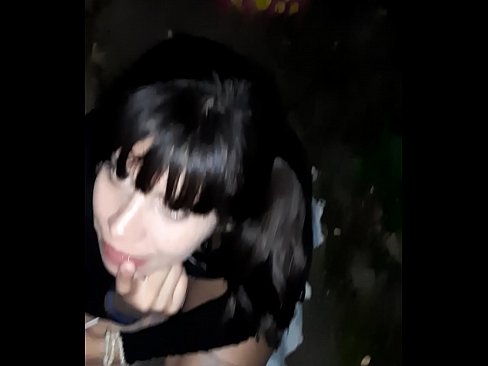 ❤️ A pénisz feldagadt az utcán egy cukorkáért cserébe. Anal videó at hu.redpornpictures.ru